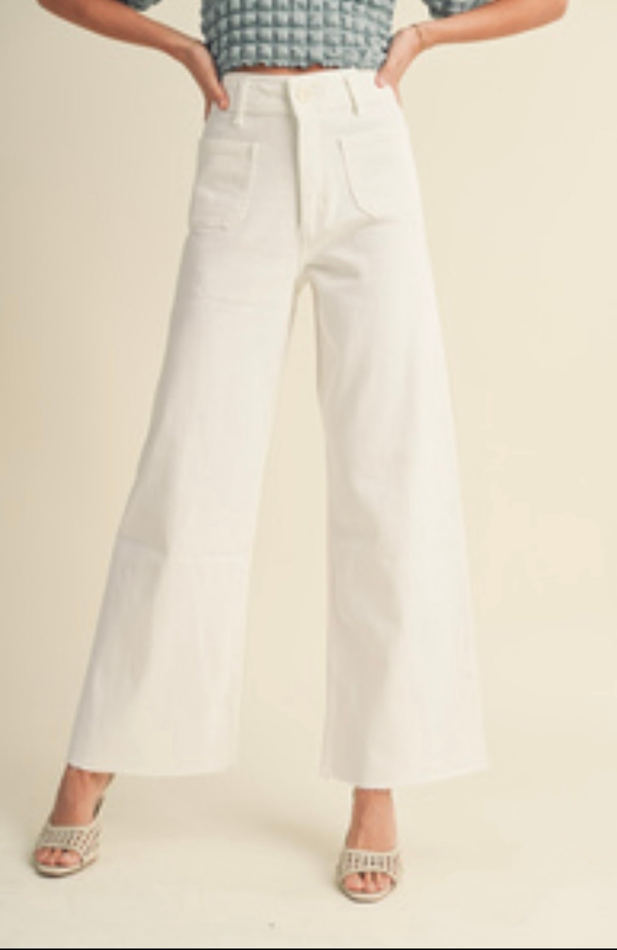 Wide Leg Pockets