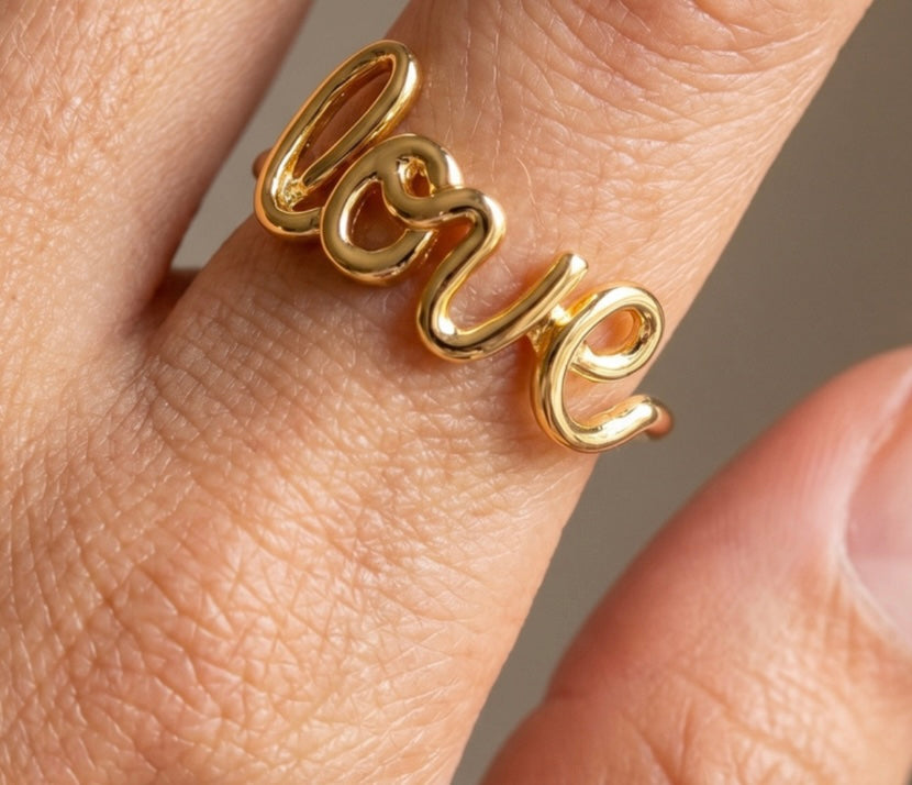 LOVE Ring