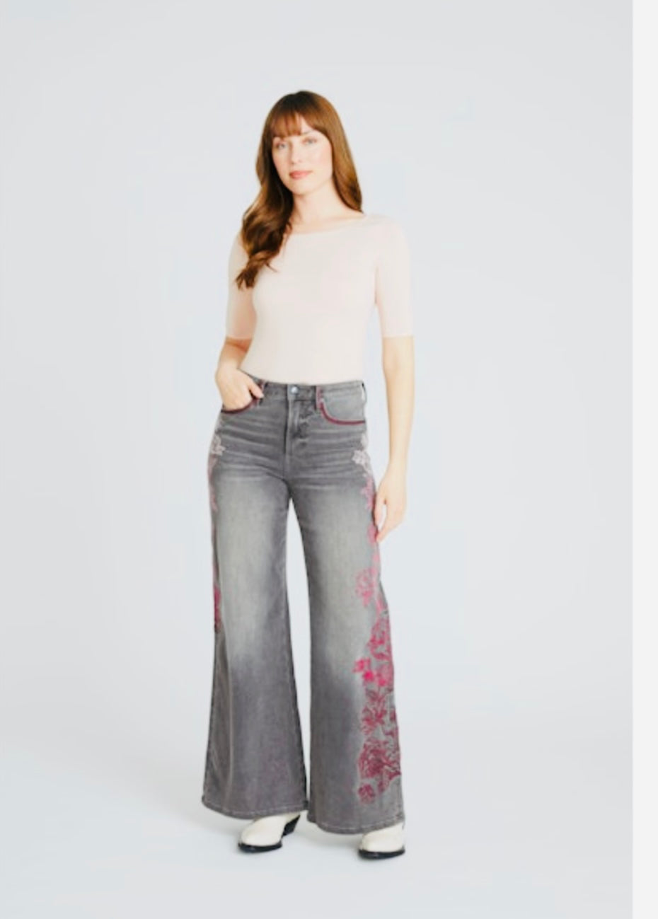 Mona Etched Jeans